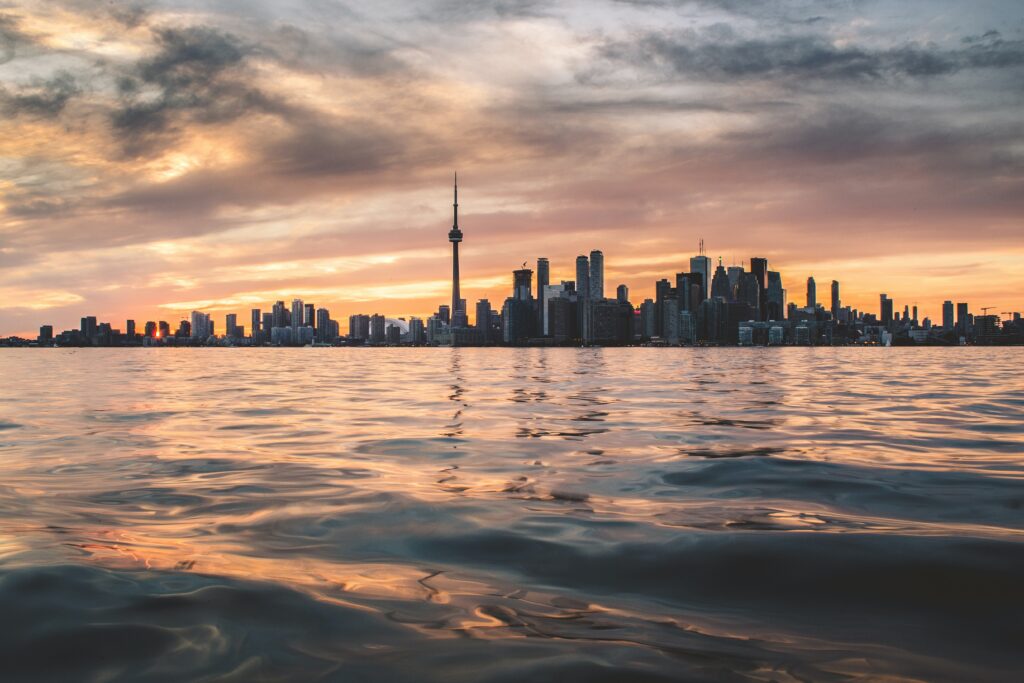 Skyline von Toronto am Abend fotografiert 