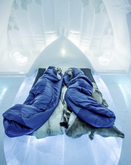 Schlafzimmer im Icehotel in Schweden 